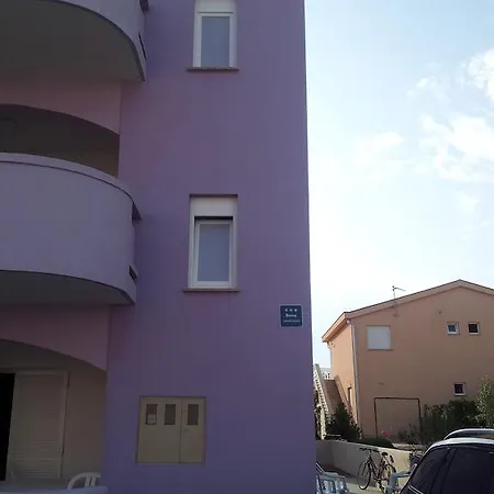 Teami Apartman Povljana