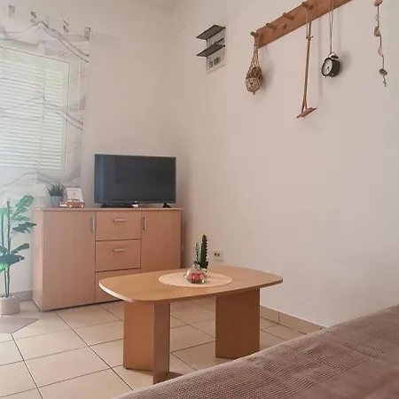 Teami Apartament Povljana