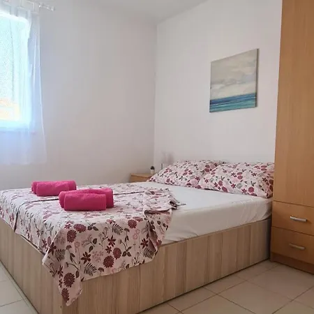Teami Apartament Povljana