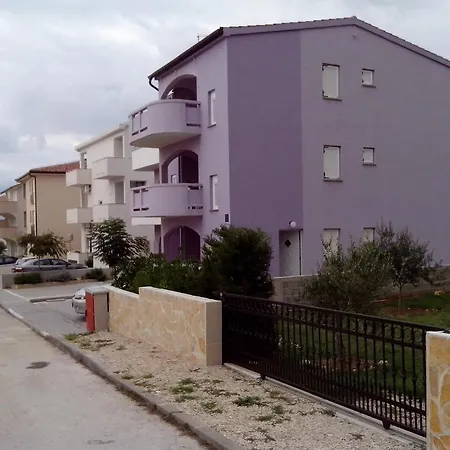 Apartman Teami Povljana