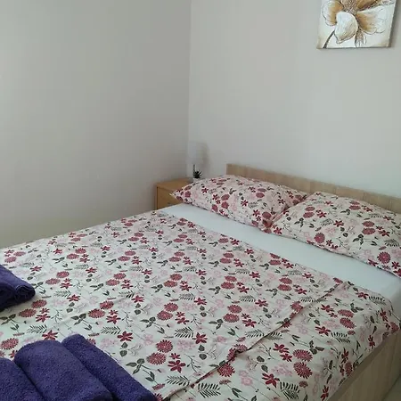 Apartman Teami Povljana