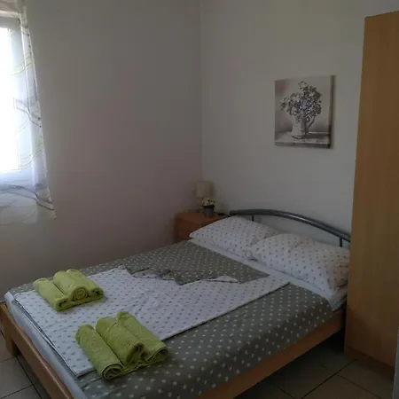 Teami Apartman Povljana