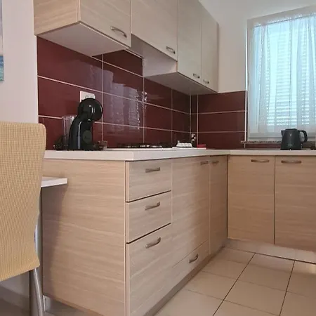 Appartement Teami Povljana